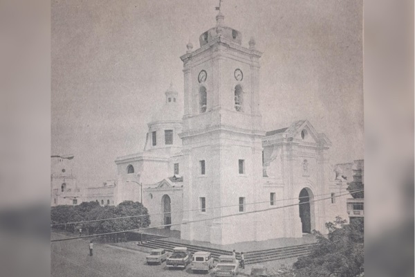 Catedral Basílica Menor de Santa Marta año 1978, foto archivo. 