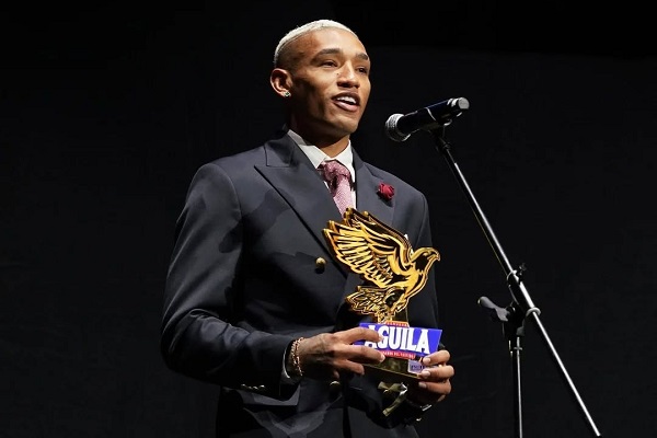 Jermein Zidane Peña, defensa del Junior de Barranquilla y ex jugador del Unión Magdalena en la gala de estrellas de Águila. Foto tomada de Cerveza Águila en Facebook