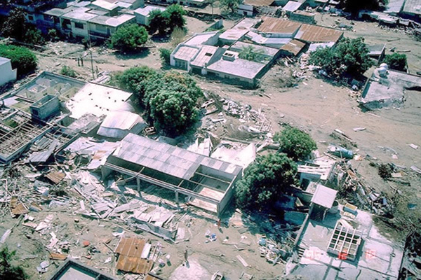 La cabecera municipal de Armero Tolima quedó completamente devastada por la avalancha ocasionada por el Nevado del Ruiz. Foto tomada de la página de la Universidad Nacional publicada el 9 de noviembre de 2015 La cabecera municipal de Armero Tolima quedó completamente devastada por la avalancha ocasionada por el Nevado del Ruiz. Foto tomada de la página de la Universidad Nacional publicada el 9 de noviembre de 2015