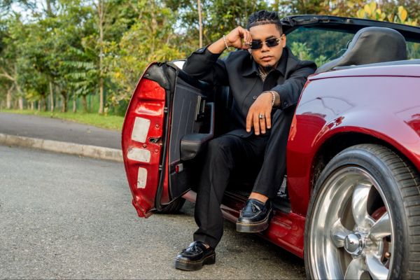 Con este lanzamiento, Osman reafirma su versatilidad artística y consolida un año lleno de logros. Foto: Prensa Osman