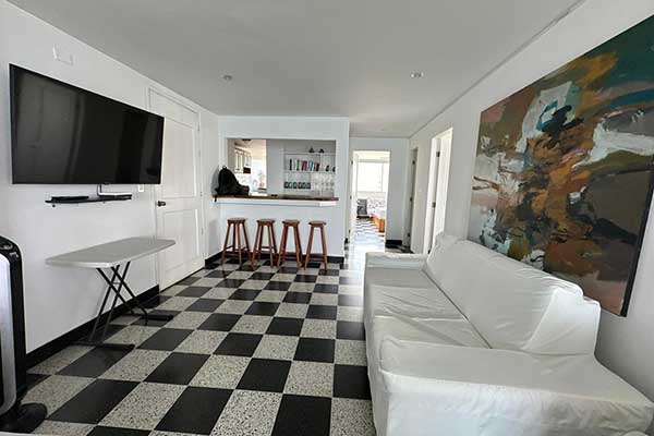 Apartaestudio ubicado en el centro de Santa Marta, el cual se alquila por medio de AirbnB. Foto derechos reservados EL INFORMADOR