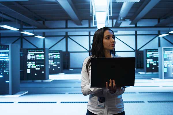 El enfrentamiento entre las IAs utilizadas dentro y fuera de la ley plantea un escenario de ciberseguridad complejo. Foto facilitada por Everythink PR.