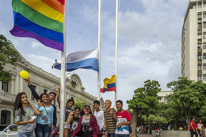 El Día Internacional del Orgullo Lgbti, también conocido como Día del Orgullo Gay, es un evento donde los colectivos y organizaciones que protegen los derechos de la diversidad humana, alzan su voz contra la discriminación y la homofobia