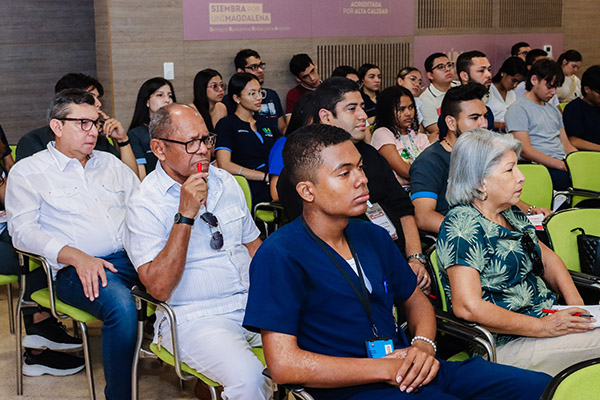 : asistieron expertos de la medicina, docentes, estudiantes de UNIMAGDALENA  y otras universidades y residentes de la Universidad de Cartagena.