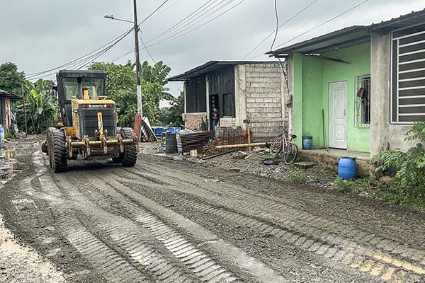 Trabajos de mejoramiento de vías en zonas vulnerables del municipio de Puebloviejo, Magdalena. Foto Alcaldía de Puebloviejo 
