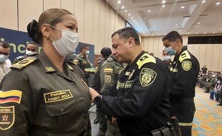 ✓ Policía Nacional de los Colombianos