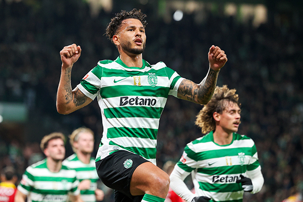 Luis Javier Suárez, delantero samario del Sporting de Lisboa y la Selección Colombia. Foto EFE