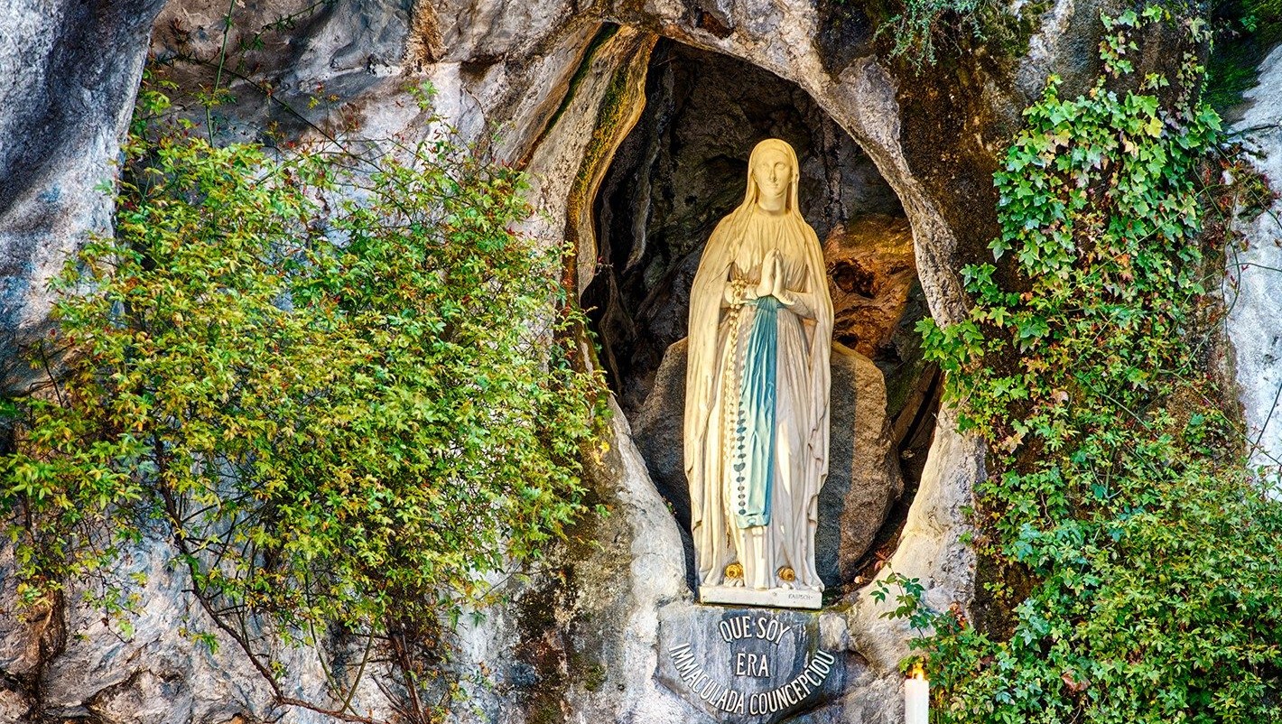 “yo Soy La Inmaculada Concepción” Nuestra Señora De Lourdes 1862