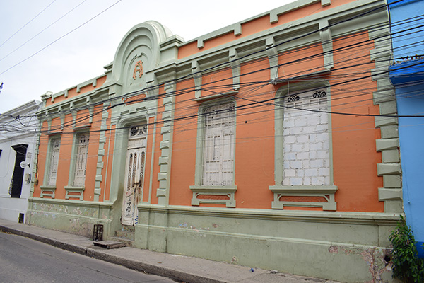 Casa patrimonial ubicada sobre la calle del Pozo (calle 18) con carrera tercera.