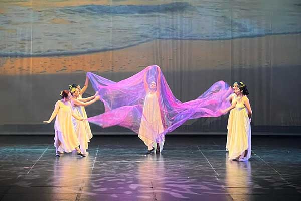 La obra reúne a 45 artistas en formación que mostrarán su talento en escena. Foto cortesía Sophi