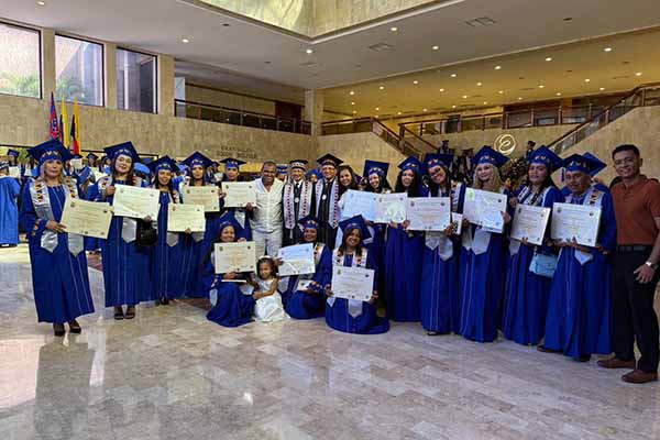 Con las cuatro ceremonias realizadas el CREO culminaron oficialmente los grados 2025, consolidando su misión de llevar oportunidades educativas incluyentes, innovadoras y con compromiso a cada rincón de la región. Foto Unimagdalena 