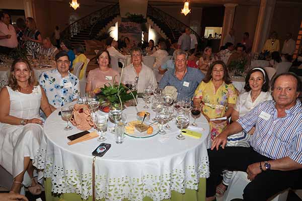 José Abello, Ana Eliza Vives, Patricia Campo, Julio Vives, Joaquín Campo, Margarita Pinedo, Jesús Manrique, Beatriz Eugenia Vives.