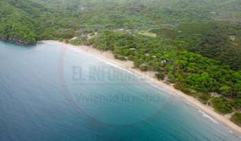 Neguanje es una playa dentro del Parque Tayrona sector Palangana, destacada por sus 4 km de extensión de playa, aguas profundas y cristalinas.