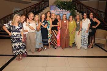 María Teresa Vives, Lourdes Ceballos, Ana Borelly, Patria Vives, Silvia Vives, Ana Margarita Pérez, Luz María Cotes, Silvia Vives Pinedo, Jaqueline Vives, Beatriz Marta Brugés, Inés Vives, Ana Eliza Vives, Olga Ospino.