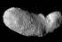 Los científicos realizan desde hace tiempo un seguimiento de los asteroides “potencialmente peligrosos” con el fin de proteger a la Tierra de impactos similares al que hace 66 millones de años provocó la extinción de los dinosaurios. Imagen obtenida por la nave japonesa Hayabusa del asteroide Itokawa. (Foto EFE)